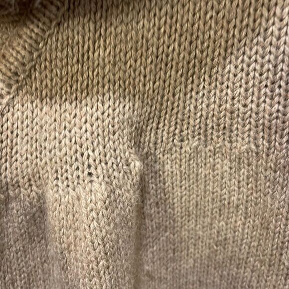 Vince woman’s tan long sweater. It is missing a tie and a button - Picture 3 of 10